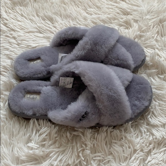UGG fuzzette genuine shearling slippers - Picture 4 of 15